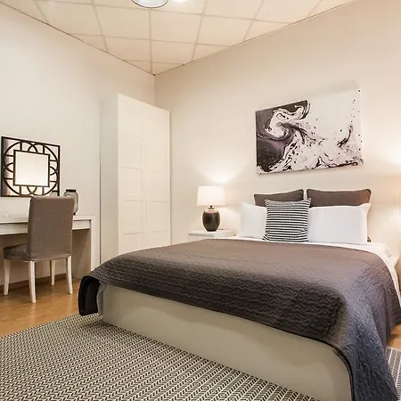 Aravantinou Apartment *